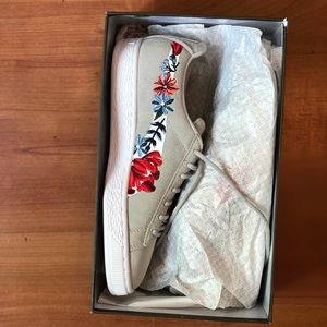 Puma sneakers